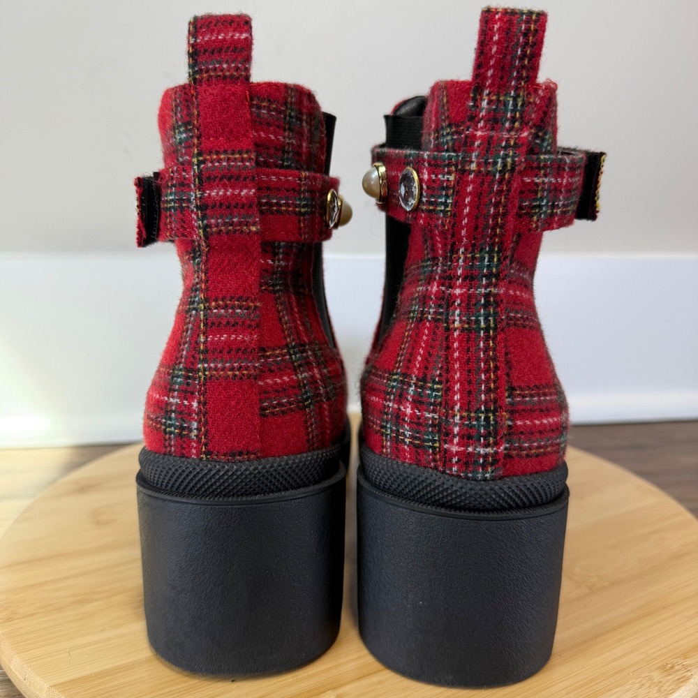 Excellent Sugar Favorite Chelsea Boots Womens 10 Red Plaid Pearl Rhinestone Lug - Picture 4 of 9